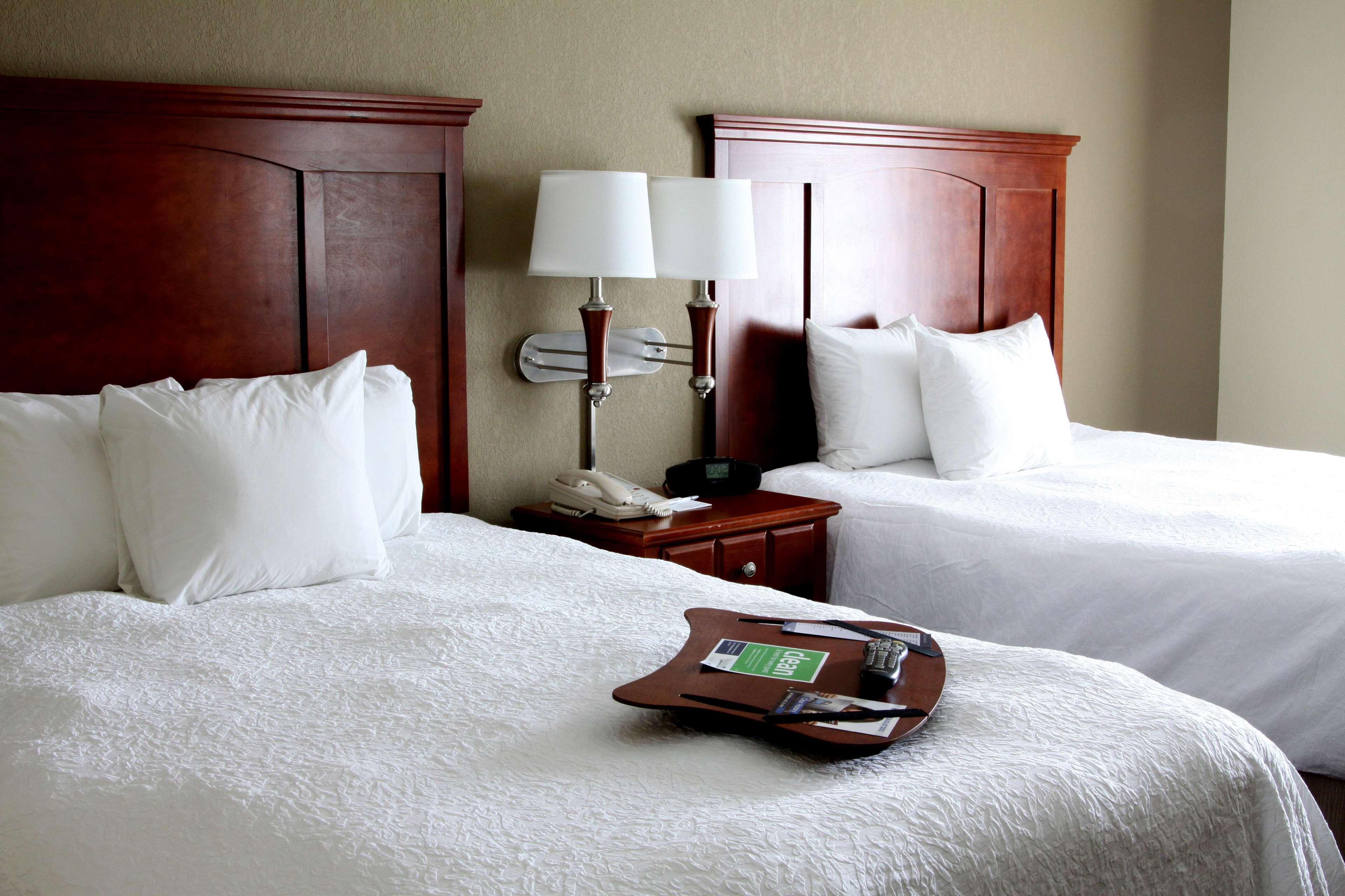 Hampton Inn & Suites Падука Екстериор снимка