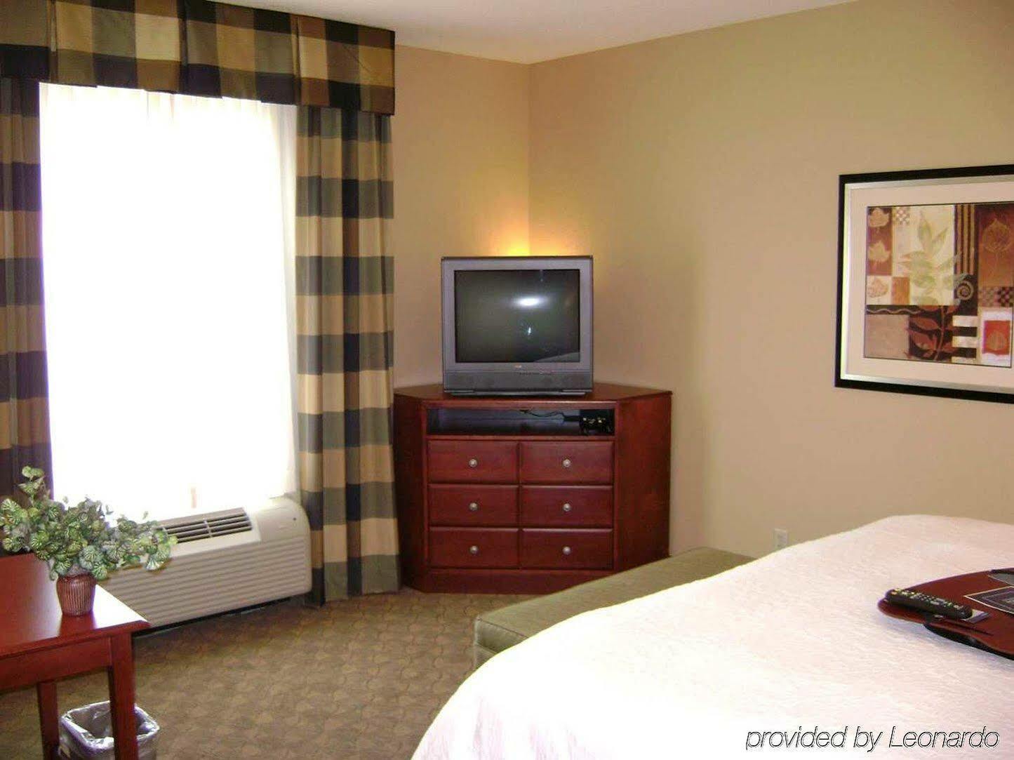 Hampton Inn & Suites Падука Екстериор снимка